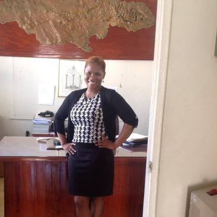 Accountant Available